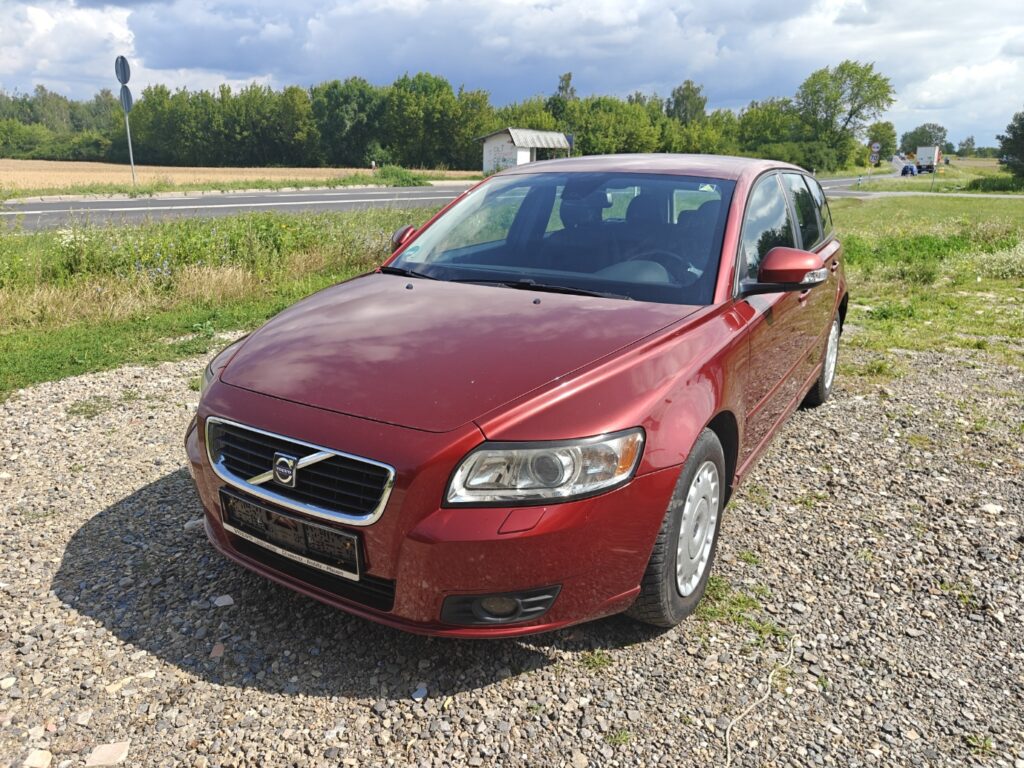 VOLVO V50 1.8 16V TYLKO 155TYS.KM NOWE SPRZĘGŁO KPL.